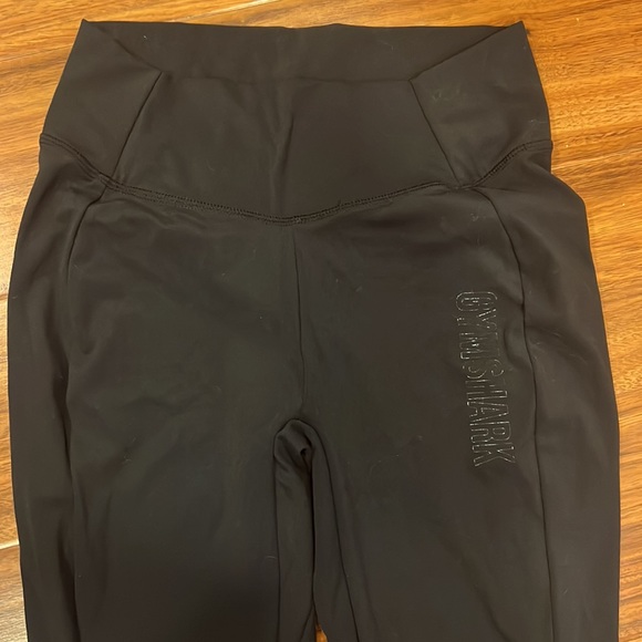 Gymshark- NWOT Stretchy Capris Leggings - Picture 2 of 6